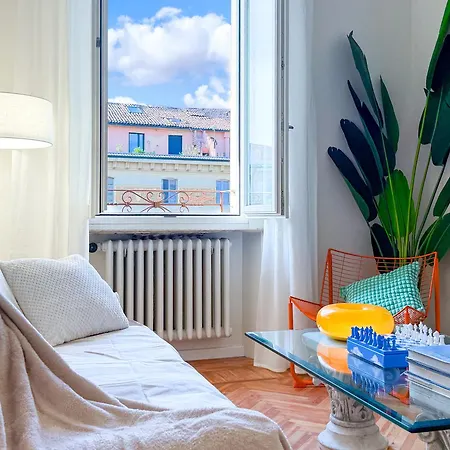 Attico D'autore In Piazza Con Vista Ghirlandina Apartament
