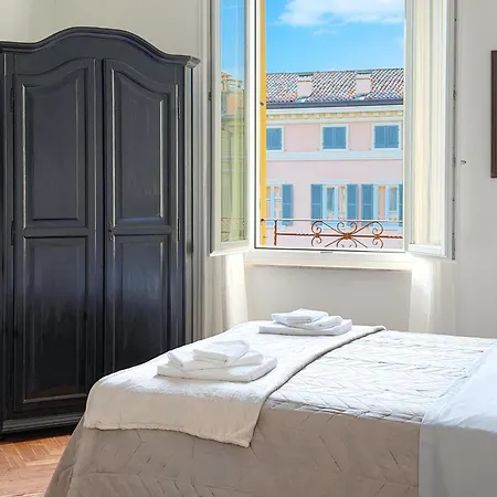 Attico D'autore In Piazza Con Vista Ghirlandina 公寓 摩德纳