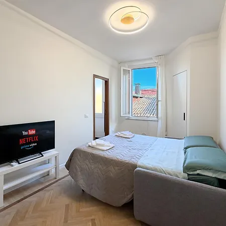 公寓 Attico D'autore In Piazza Con Vista Ghirlandina *