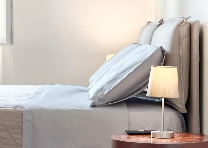 Apartament Attico D'autore In Piazza Con Vista Ghirlandina Modena